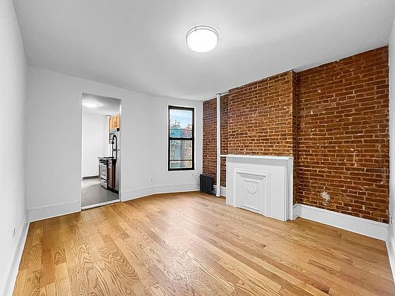 4th image of 360 W 127th St APT 3W