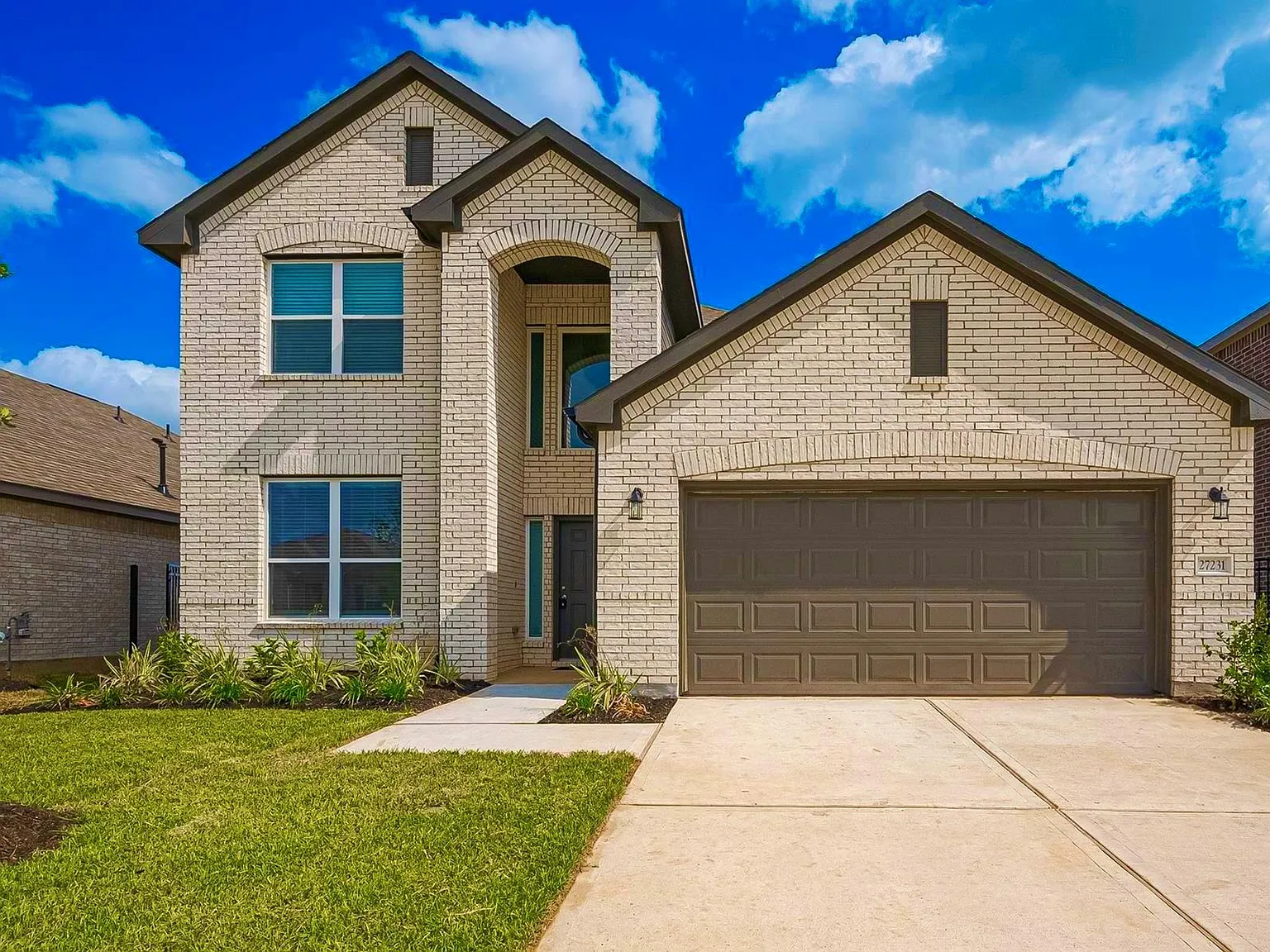4 bed, 3.0 bath, 2201 sqft, $2,790 — Photo 3