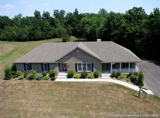 934 Suellen Ln, Corydon, IN 47112