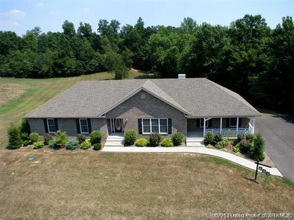 934 Suellen Lane, Corydon, IN 47112