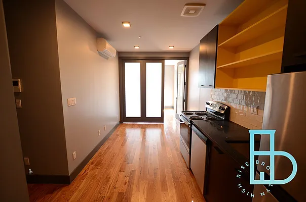 Rented by Brooklyn High Rise LLC | media 9