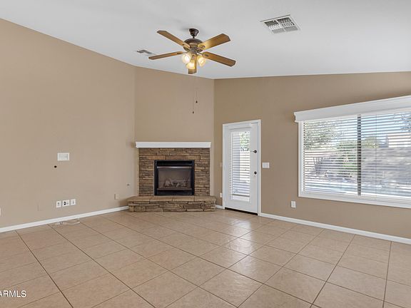 5th image of 4640 E KARSTEN Drive E