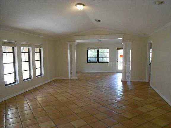 2nd image of 204 Woodland Dr #6