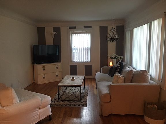 2nd image of 1559 Catalpa Dr