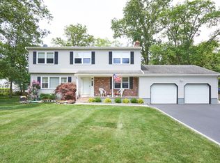 2010 Oakhurst Pkwy, Oakhurst, NJ 07755