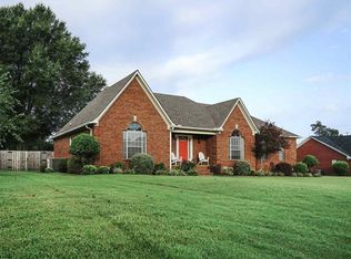 63 Chamberlain Dr, Humboldt, TN 38343