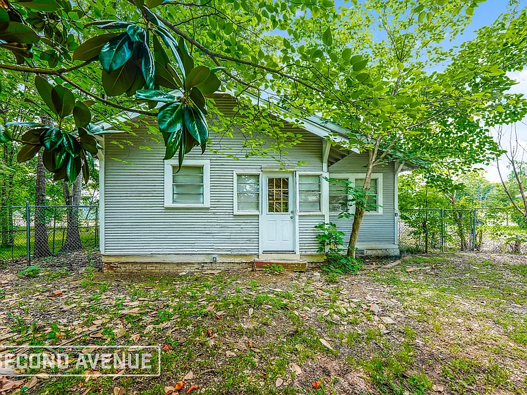 2908 Avenue I — Photo 13