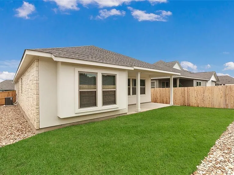 2233 Ringstaff Rd — Photo 12