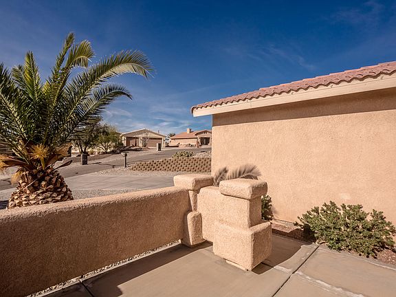 5th image of 2925 Maverick Cir N