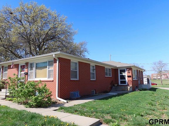 3rd image of 1035-1033 S 40th St