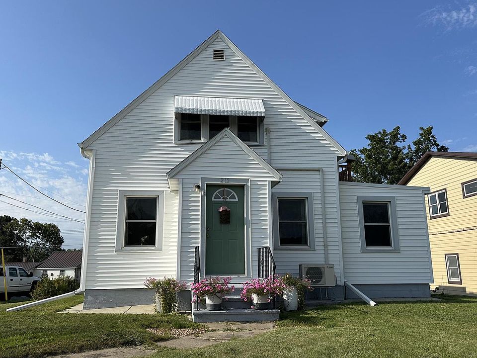 1st image of 212 Main STREET