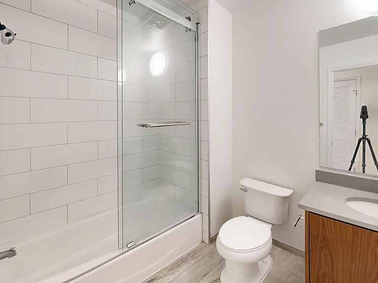540 Leavenworth Street — Photo 45