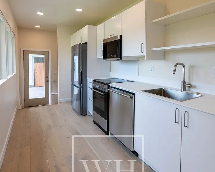 521 Ankeny St — Photo 20