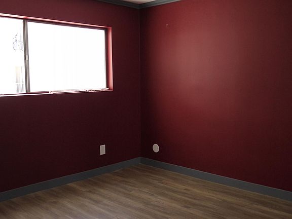 2nd image of 960 Larrabee St APT 213