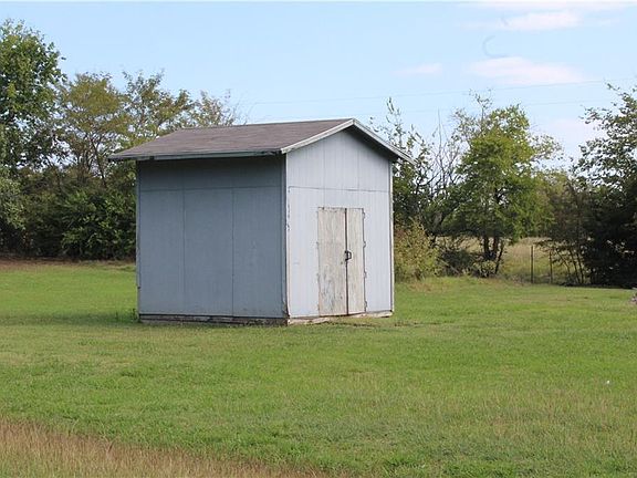3rd image of 4173 County Road 3401