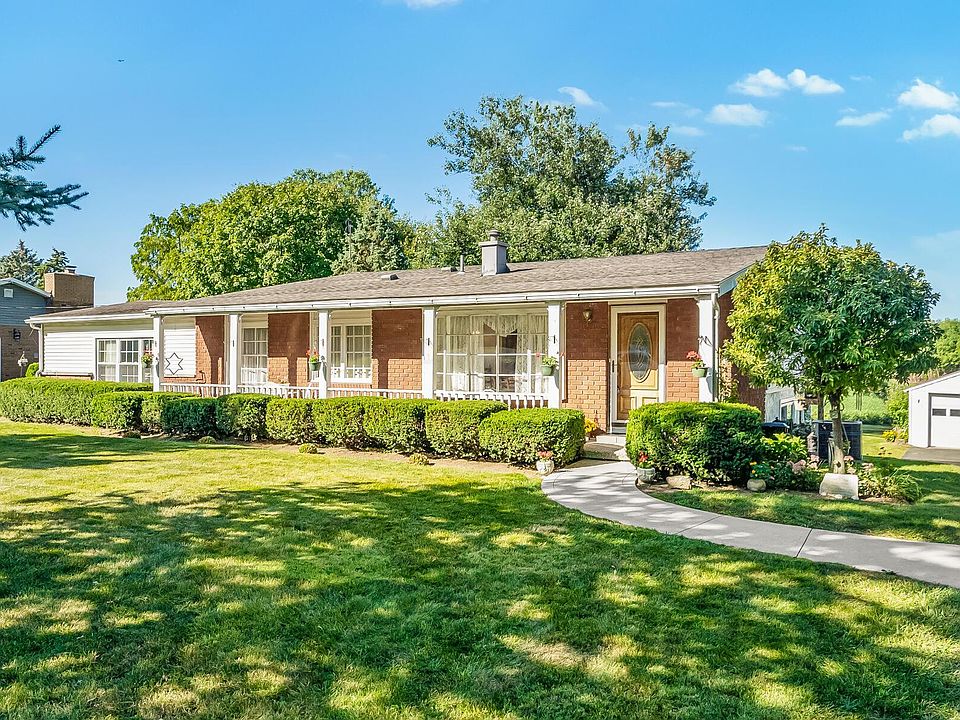 1st image of 1011 Forest Hill Dr