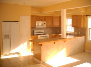 481 Lebanon St APT 2, Melrose, MA 02176