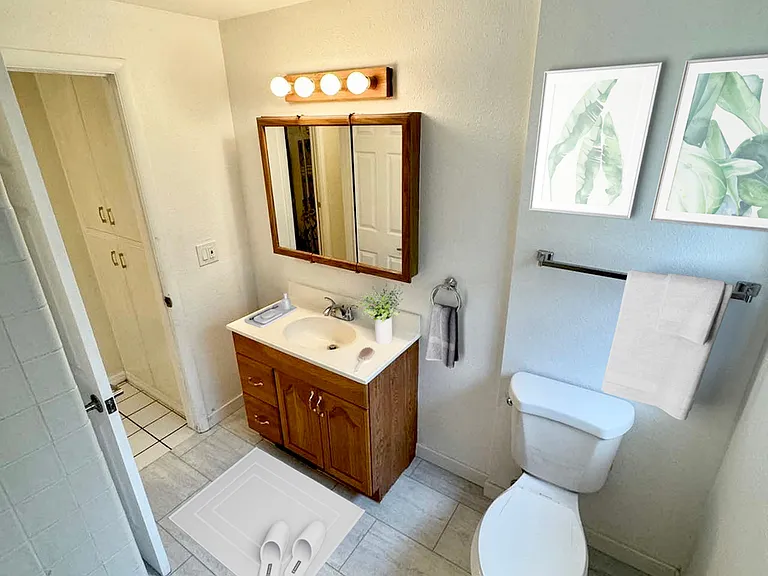778 N 300 W #18 — Photo 7