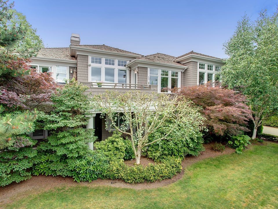 1st image of 8219 SE 28th St