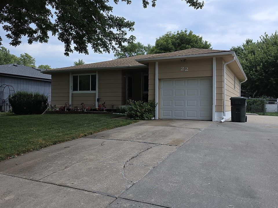 1st image of 22 Cedar Dr