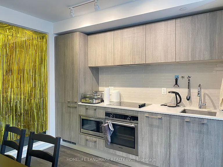 3 Gloucester St #315 — Photo 14