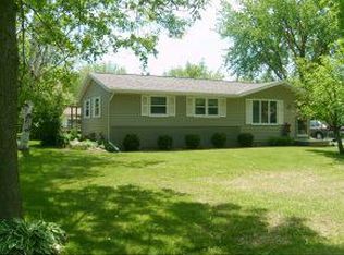 2478 Robinson Ave, Green Bay, WI 54311