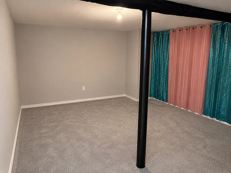 3006 Astor Close — Photo 15