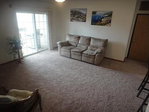 4th image of 460 Bradley Pl Unit 6