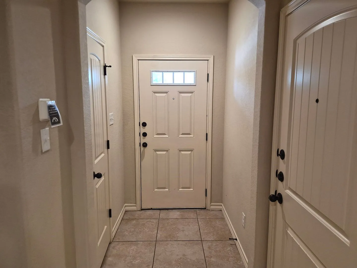 7014 Lakeview Dr — Photo 2