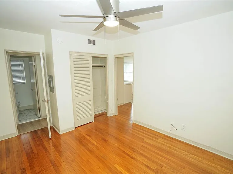 2001 Dr Martin Luther King Jr St N #4 — Photo 8