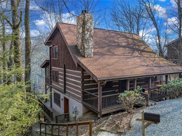 380 Devils Lake Dr, Seven Devils, NC 28604