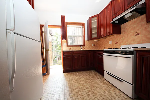 Rented by Jalca & Associates | media 18