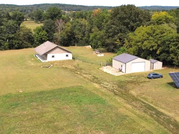 19724 Fisher Ford Rd, Siloam Springs, AR 72761