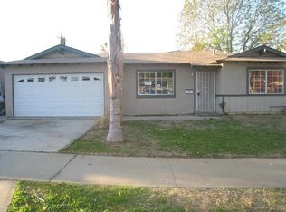 1476 Crownview Dr, Corona, CA 92882