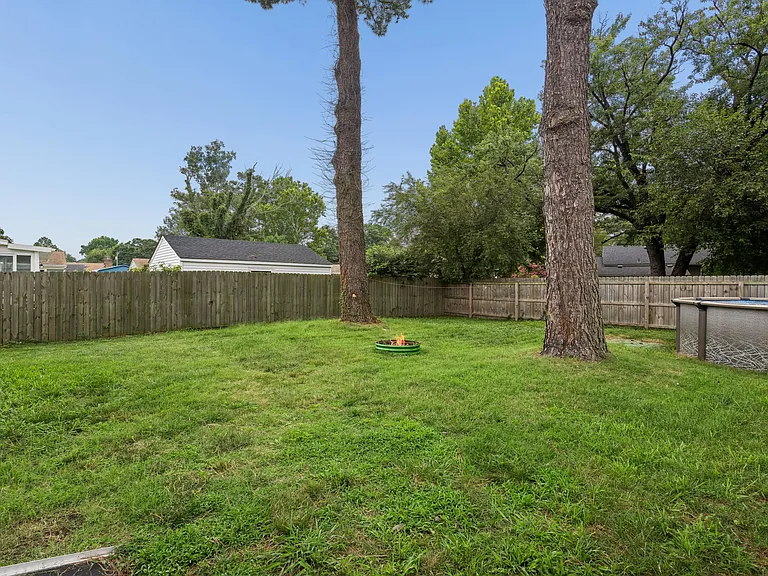 507 Bunche Blvd — Photo 33