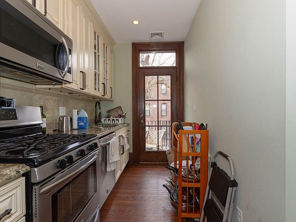 2nd image of 34 Worthington St #2