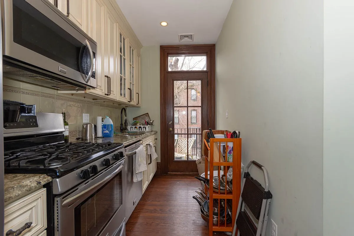 Building Photo - 34 Worthington St #2