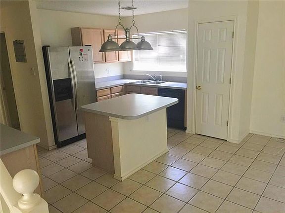 3rd image of 5264 Dillon Cir