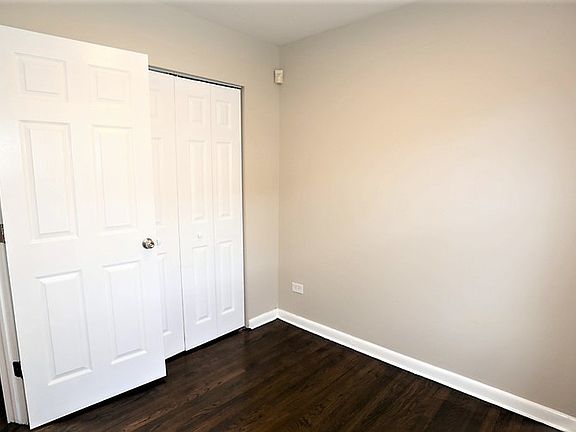 5th image of 3517-21 W Grace St #3521-1W