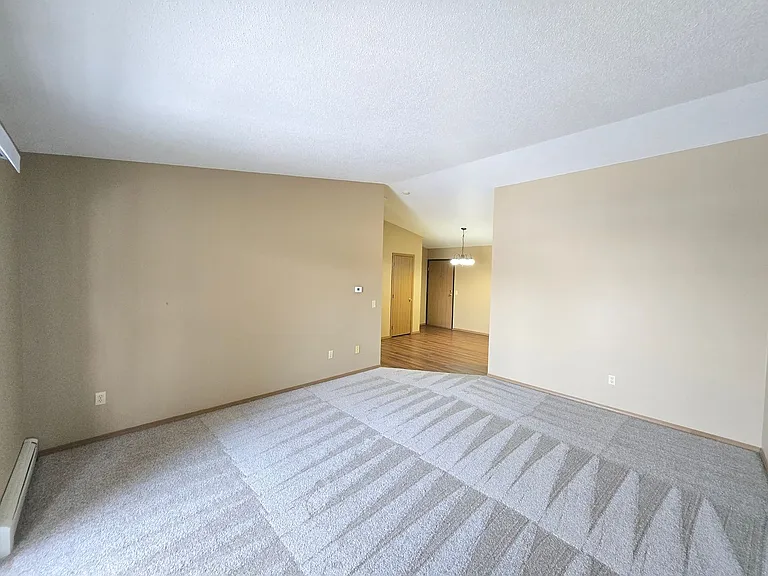 Christopher Place Apartments — Photo 13