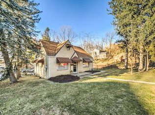3800 Lanmore Ave, Pittsburgh, PA 15227