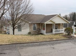 1221 26th Ave, Altoona, PA 16601
