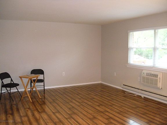 5th image of 222 Columbine Avenue #A