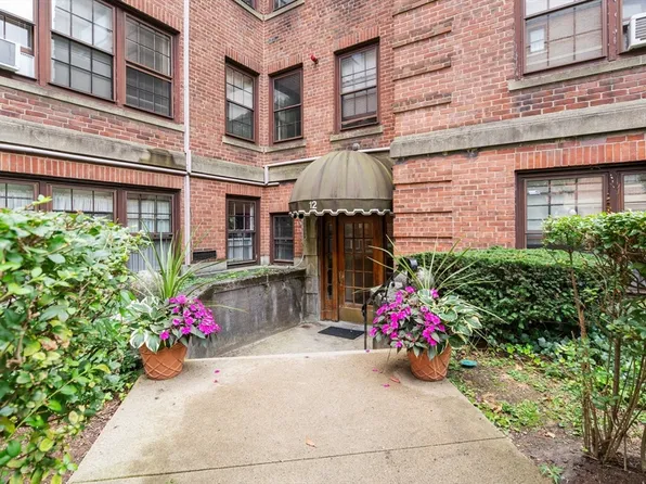 12 Kilsyth Ter APT 33, Brighton, MA 02135