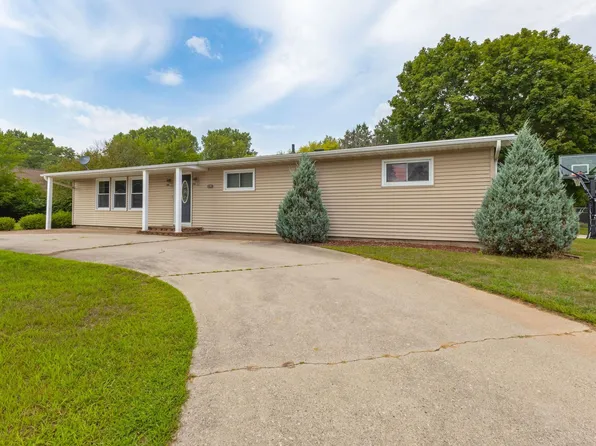 1900 30th Ave, Menominee, MI 49858