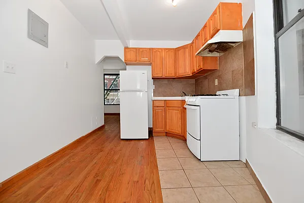 Rented by J Misrahi Realty Corp | media 3