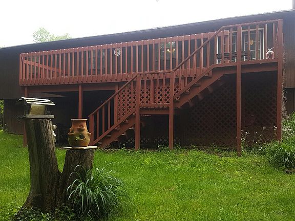 2nd image of 442 Roberta Ln