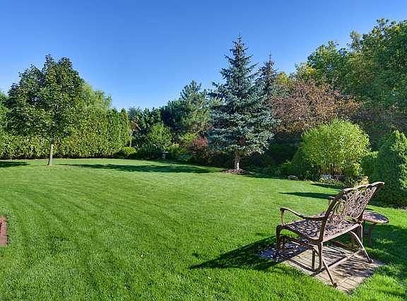 Beautiful Private Yard