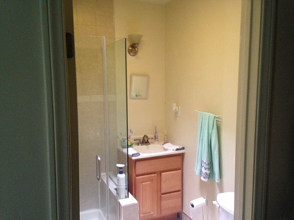 OLD PICTURE. Master bath.