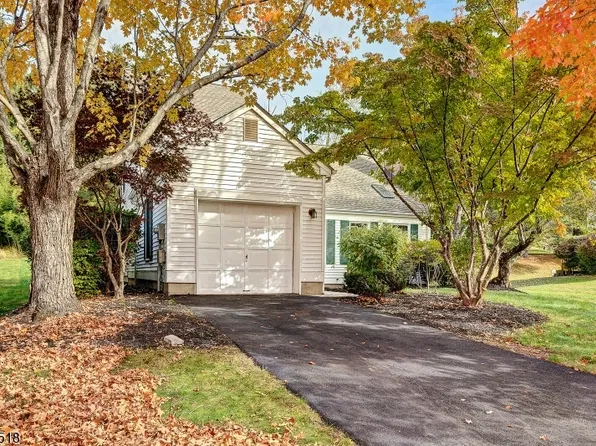 24 Hampton Ct, Bernards Twp., NJ 07920